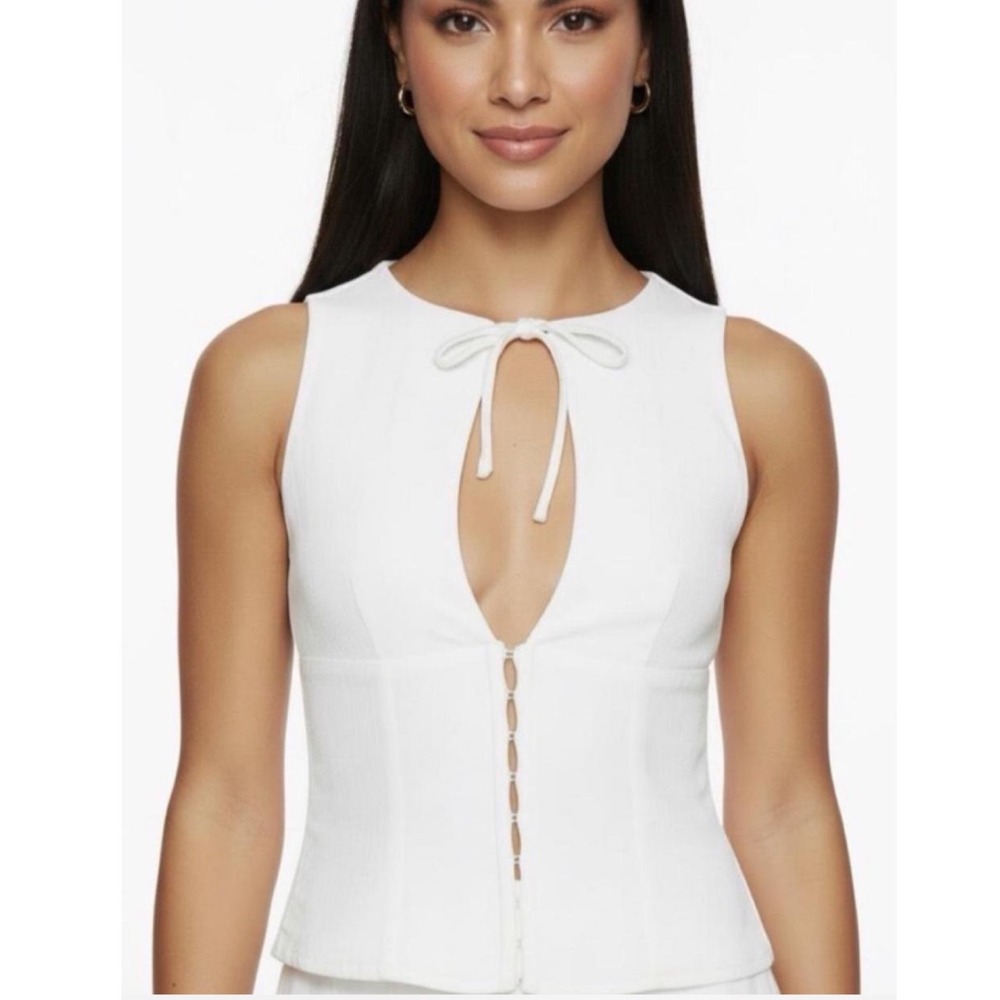 Princess Polly Allisea White Keyhole Linen Blend Corset Top US 2 Sleeveless Tie